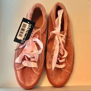 NWT crushed velvet sneakers